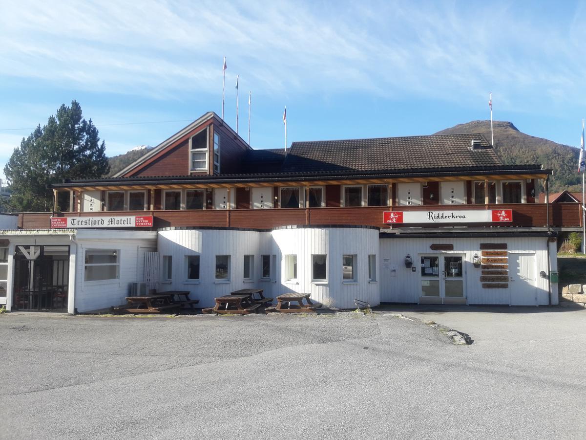 Ridderkroa Tresfjord Exteriör bild